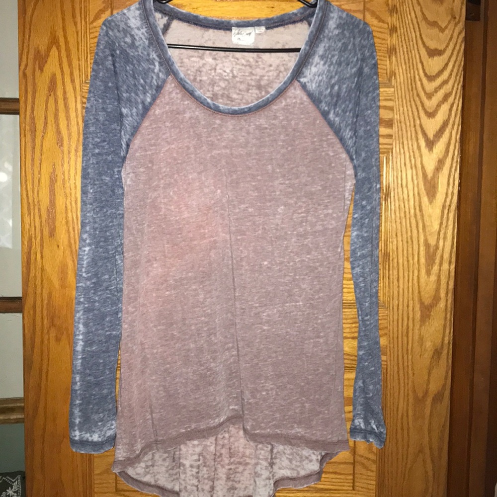 Women’s long sleeve baseball style tee